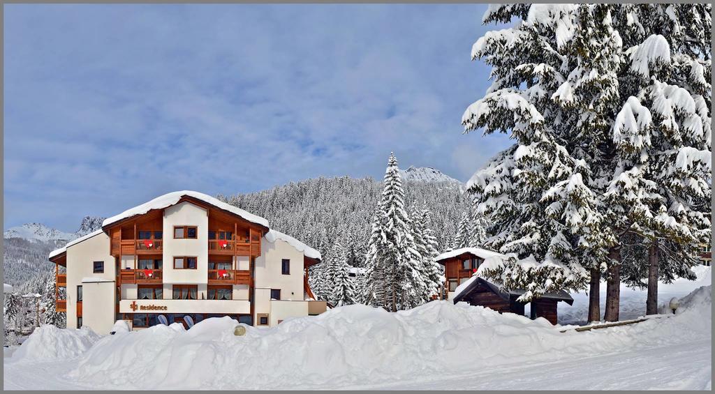 سان مارتينو دي ديكاسْتْرْ Ski Residence المظهر الخارجي الصورة